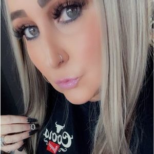 Meet your Posher, Tamatha